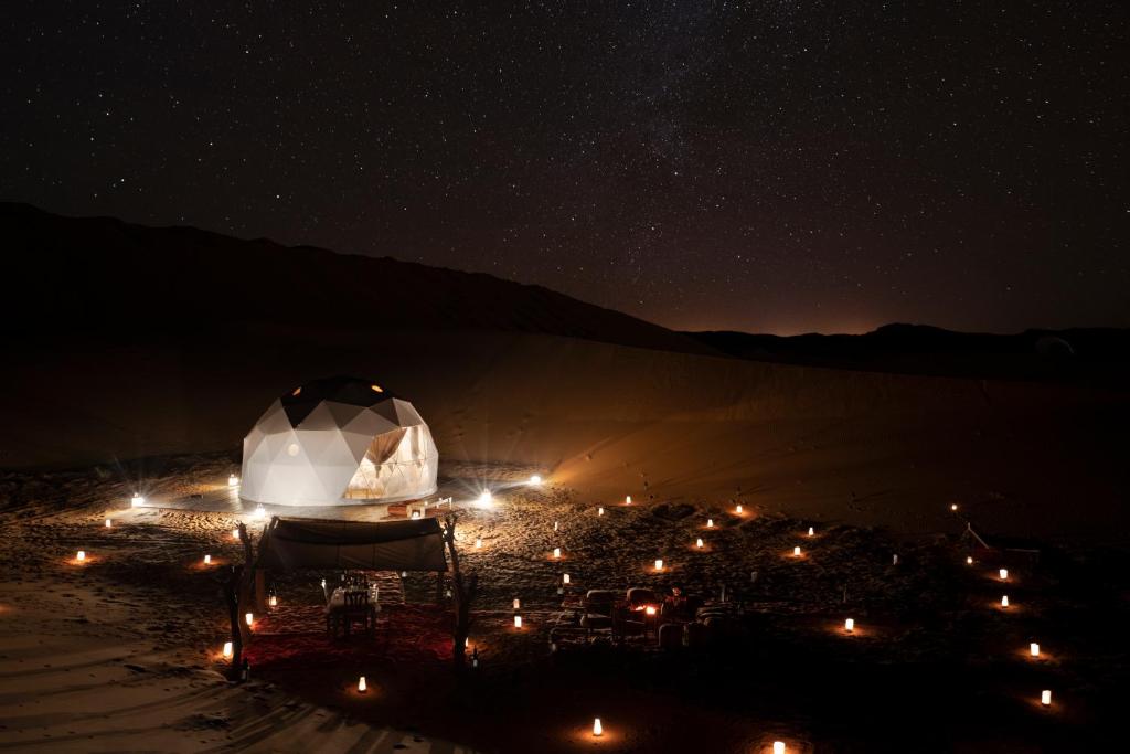 luxury desert camp erg chigaga in zagora